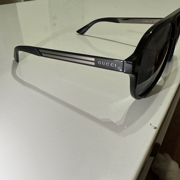 Gucci Sunglasses black style aviator - Picture 1 of 6